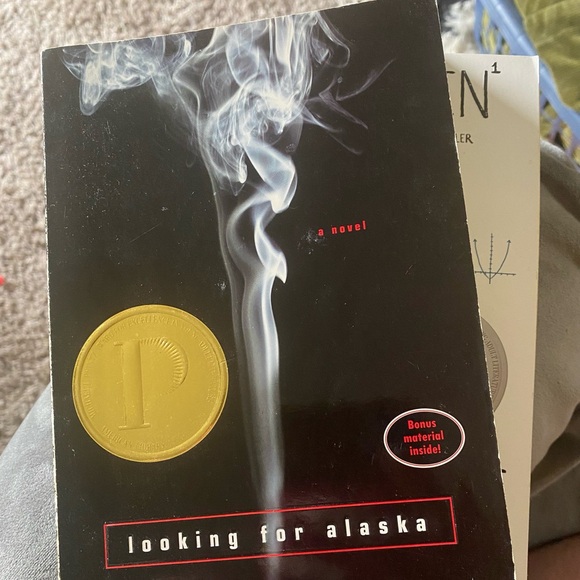 Two classic John Green book “looking for Alaska” & “an abundance of katherines” - Picture 2 of 6